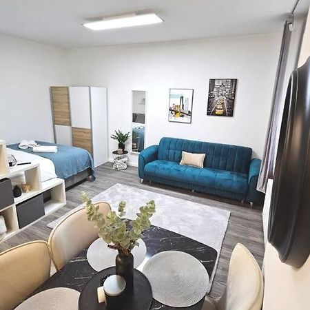 Affordable Suite In Vienna'S Hotpoint Exteriér fotografie