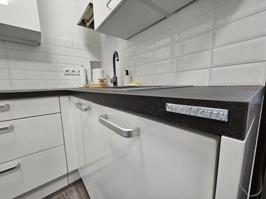 Affordable Suite In Vienna'S Hotpoint Exteriér fotografie