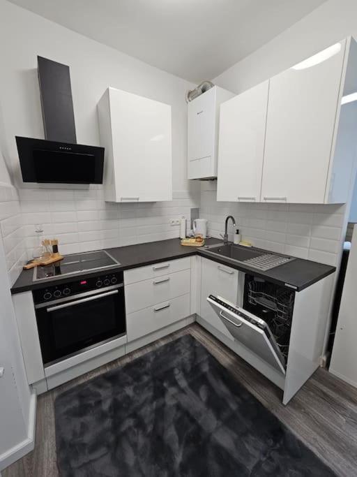 Affordable Suite In Vienna'S Hotpoint Exteriér fotografie