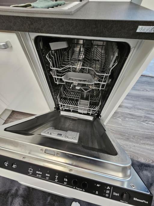 Affordable Suite In Vienna'S Hotpoint Exteriér fotografie